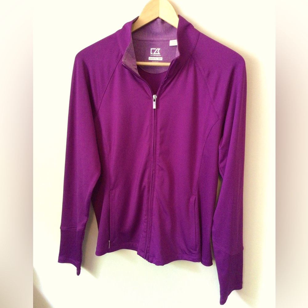 Cutter & Buck woman’s sport zip up very lightweight jacket. Size medium.